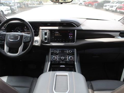 Used 2023 GMC Yukon Denali w/ Denali Reserve Package RWD image 25