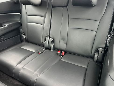 Certified 2020 Honda Pilot Touring image 19