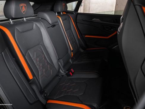 Used 2025 Lamborghini Urus SE image 44