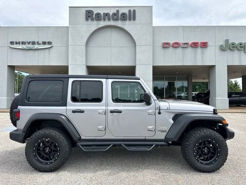 Used 2019 Jeep Wrangler Unlimited Sport S AWD/4WD image 8