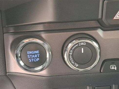 Used 2023 Toyota Tacoma TRD Sport image 23