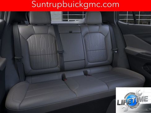 New 2026 Buick Envista Avenir image 17