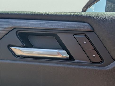 New 2025 GMC Acadia Elevation w/ Elevation Premium Package FWD image 27