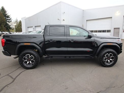 Used 2024 GMC Canyon AT4X AWD/4WD image 2