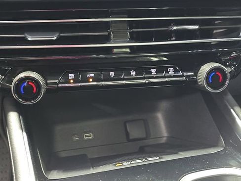 New 2026 Chevrolet Traverse RS w/ LPO, Floor Liner Package image 25