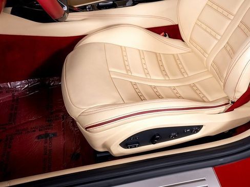 Used 2016 Ferrari F12 Berlinetta image 23