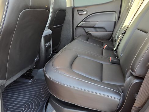 Used 2022 Chevrolet Colorado Z71 w/ Safety Package image 10