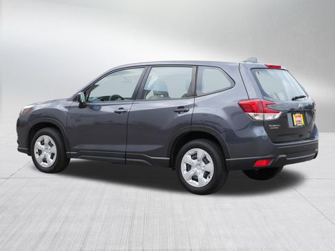 Used 2023 Subaru Forester AWD/4WD image 5