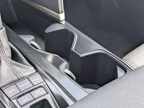 Used 2025 Toyota Camry LE FWD image 18