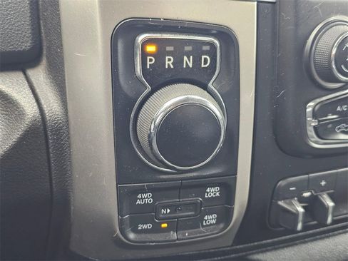 Used 2019 RAM 1500 Big Horn image 22
