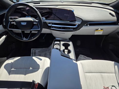 New 2026 Cadillac Lyriq Sport AWD/4WD image 8
