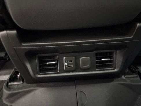 Used 2020 Chevrolet Silverado 1500 RST image 35