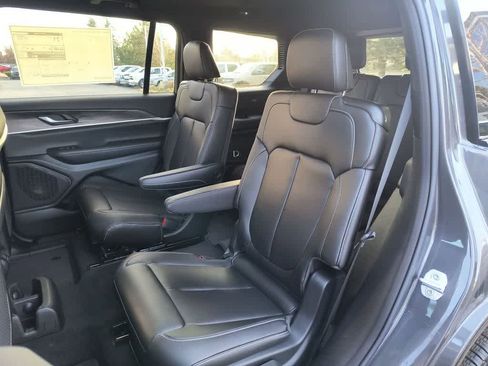 New 2025 Jeep Grand Cherokee L Limited w/ Trailer Tow Package image 23