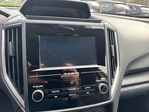 Used 2019 Subaru Crosstrek 2.0i w/ Eyesight System image 18