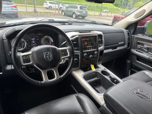 Used 2017 RAM 2500 Laramie AWD/4WD image 12