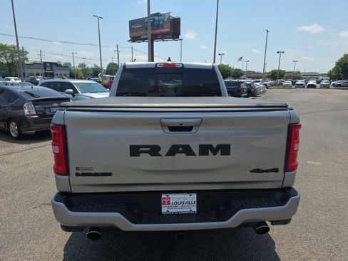 Used 2025 RAM 1500 Laramie AWD/4WD image 5