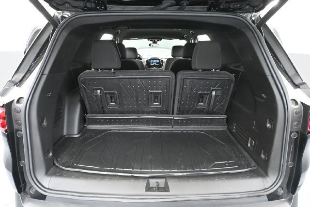 Used 2023 Chevrolet Traverse LT w/ LPO, Floor Liner Package AWD/4WD image 34