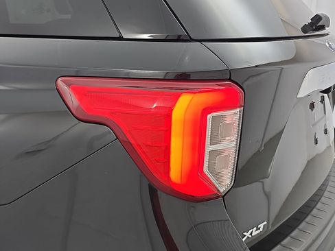 Used 2024 Ford Explorer XLT w/ Equipment Group 202A RWD image 34
