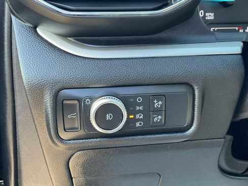 Used 2021 Ford Explorer XLT w/ Equipment Group 202A AWD/4WD image 40