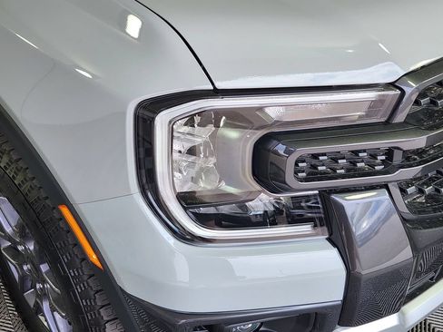 New 2026 Ford Ranger XLT w/ Equipment Group 301A High AWD/4WD image 11