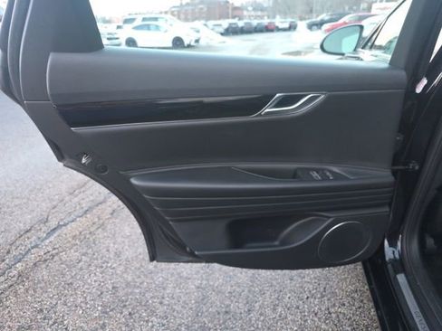 Used 2023 Genesis G80 2.5T image 17