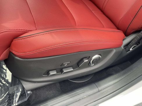 New 2026 Genesis GV70 3.5T Sport Prestige AWD/4WD image 19