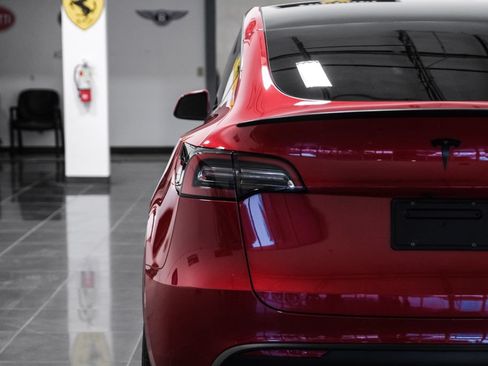 Used 2023 Tesla Model Y Performance AWD/4WD image 40