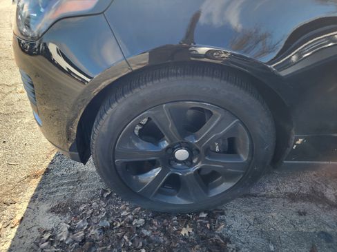 Used 2018 Land Rover Range Rover HSE image 5