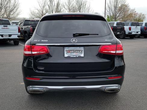 Used 2019 Mercedes-Benz GLC 300 4MATIC image 4