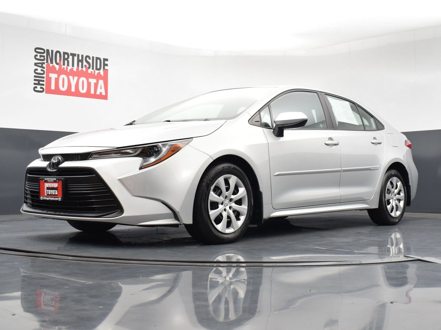 Used 2024 Toyota Corolla LE FWD image 31