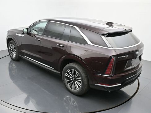 New 2026 Cadillac Escalade IQ Luxury 1 w/ LPO, Floor Liner Package image 25