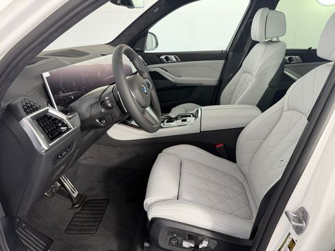 New 2026 BMW X5 sDrive40i w/ M Sport Package RWD image 5
