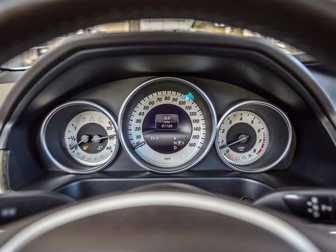 Used 2016 Mercedes-Benz E 350 Sedan w/ Premium Package image 17