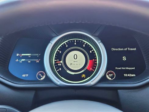 Used 2020 Aston Martin DB11 Coupe image 27