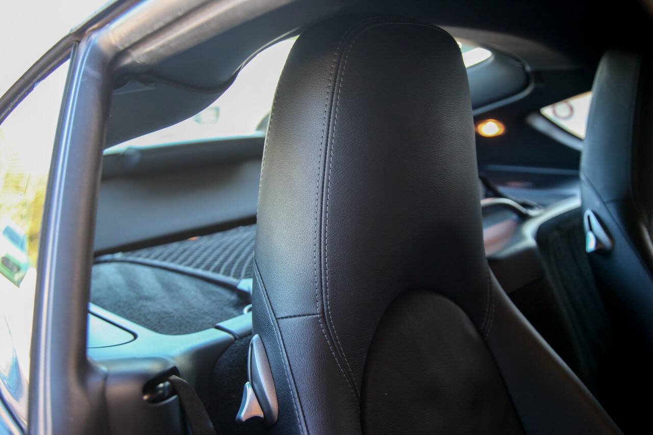 Used 2007 Porsche Cayman RWD image 45