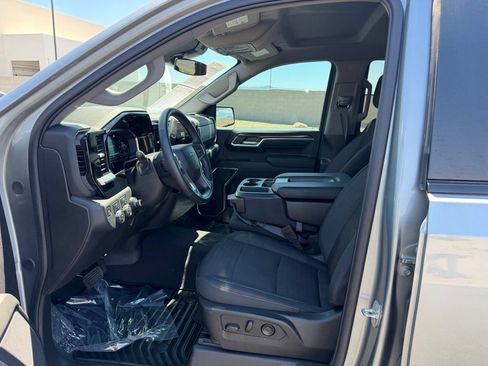 Used 2024 Chevrolet Silverado 1500 RST AWD/4WD image 12