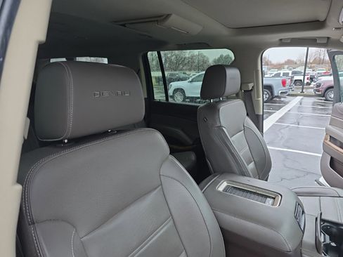 Used 2016 GMC Yukon XL Denali w/ Open Road Package image 16