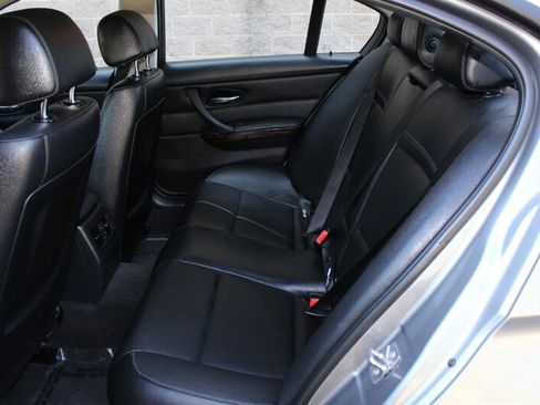 Used 2011 BMW 328i xDrive Sedan AWD/4WD image 13