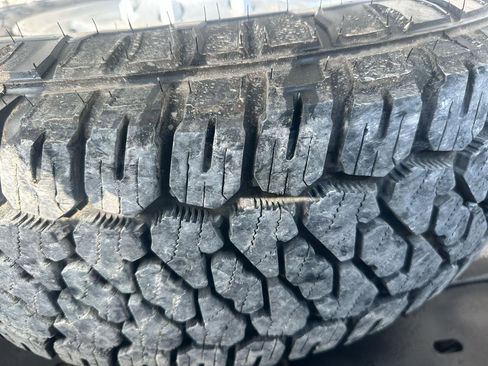 Used 2012 Ford E-350 and Econoline 350 Super Duty w/ Insulation Pkg image 11