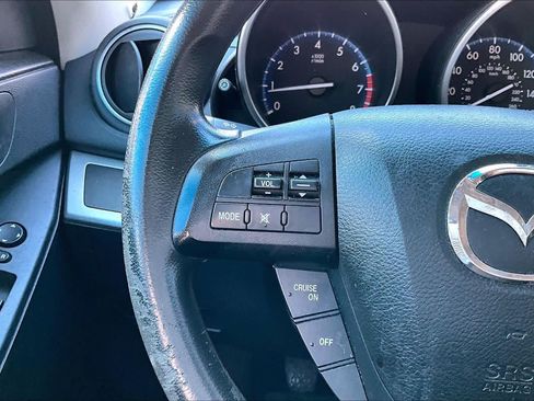 Used 2013 MAZDA MAZDA3 i Sport FWD image 24