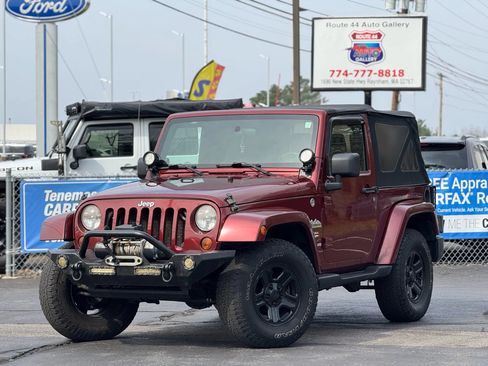 Used 2009 Jeep Wrangler Sahara AWD/4WD image 1
