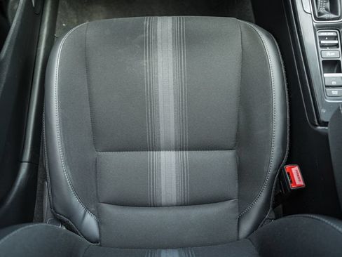 Used 2023 Honda Civic Sport image 28