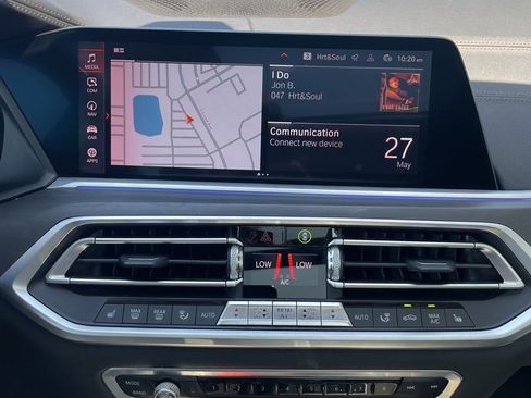 Used 2020 BMW X7 xDrive40i w/ Premium Package AWD/4WD image 14