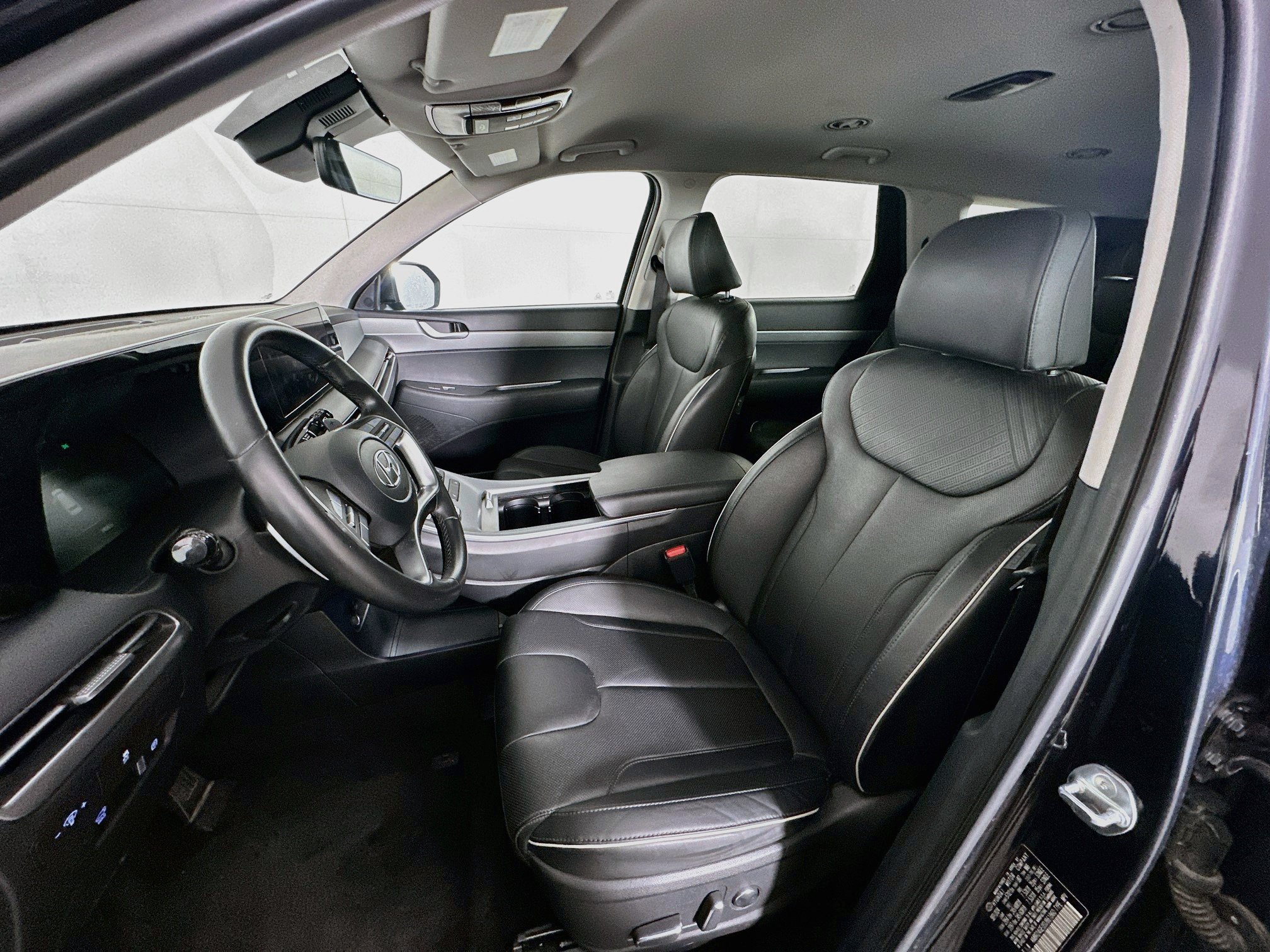 Used 2025 Hyundai Palisade SEL FWD image 13