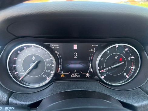 Used 2023 Maserati Levante Modena AWD/4WD image 39