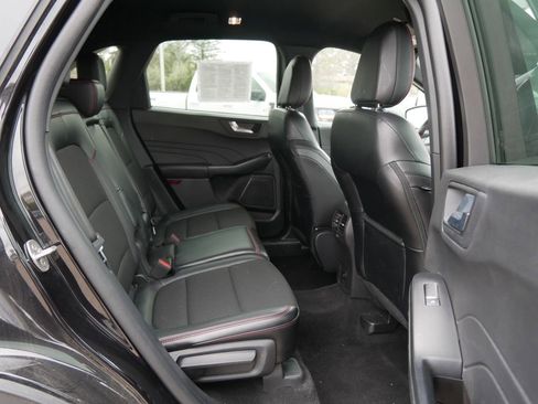 Certified 2025 Ford Escape ST-Line AWD/4WD image 13