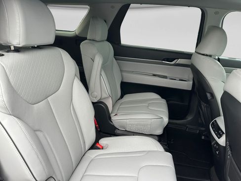 Used 2025 Hyundai Palisade SEL FWD image 17