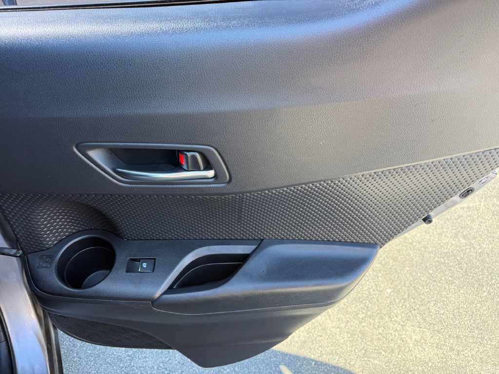 Used 2019 Toyota C-HR XLE FWD image 21