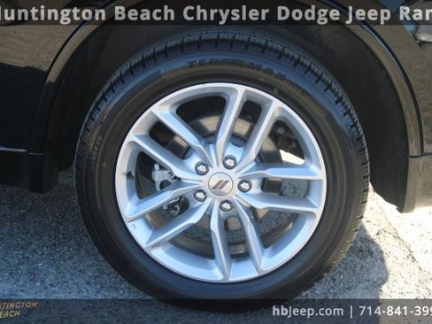 Used 2024 Dodge Durango GT image 7