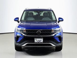 Used 2023 Volkswagen Taos SE video 2